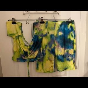 Tie-dye 2 piece set with biker shorts